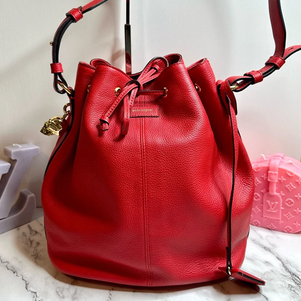 NEW! Alexander McQueen Secchiello Red Leather Skull Padlock Bucket Bag - Picture 5 of 17